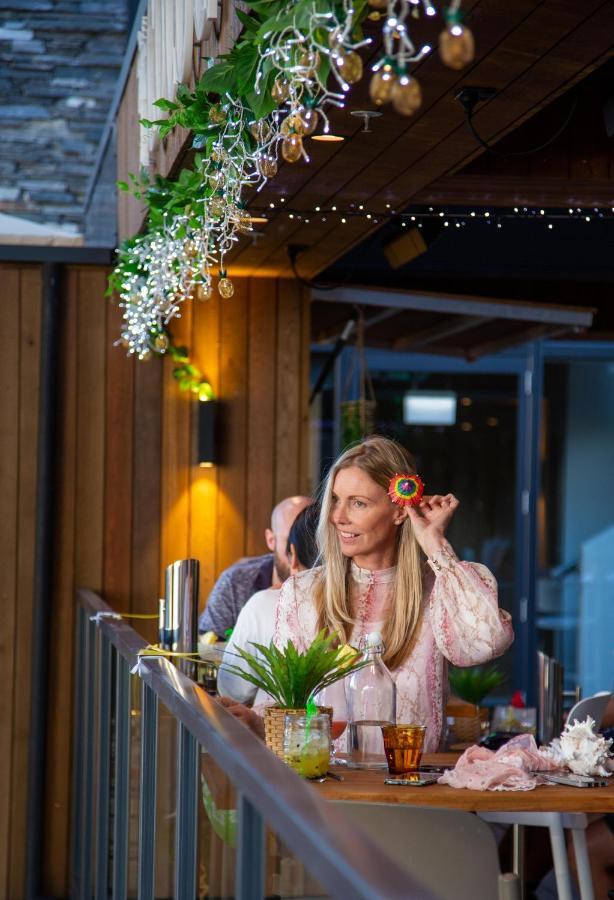 Ramada By Wyndham Queenstown Central エクステリア 写真