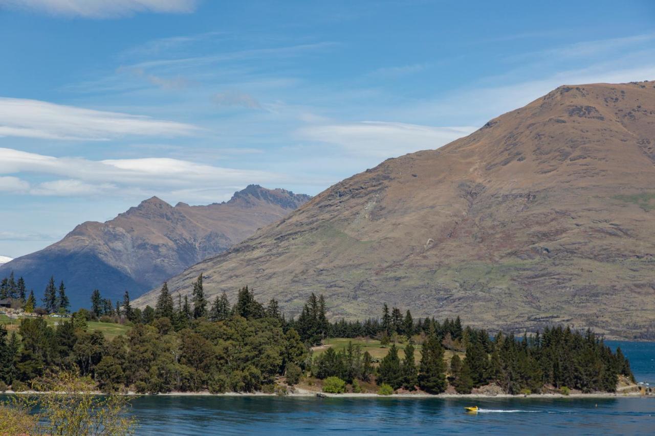 Ramada By Wyndham Queenstown Central エクステリア 写真