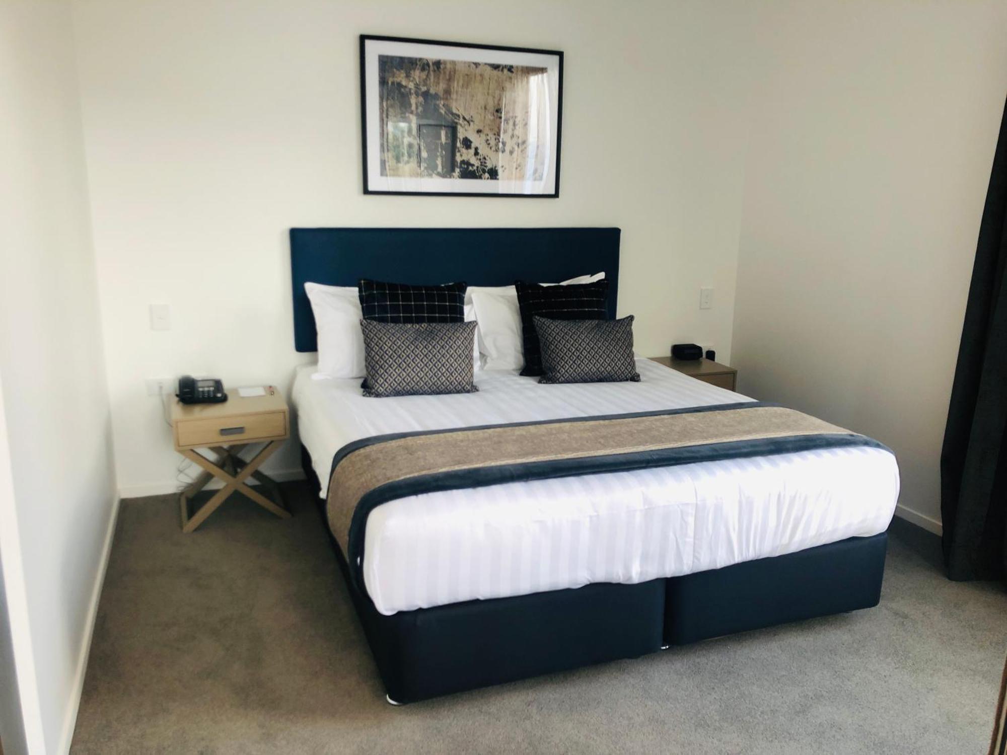 Ramada By Wyndham Queenstown Central エクステリア 写真
