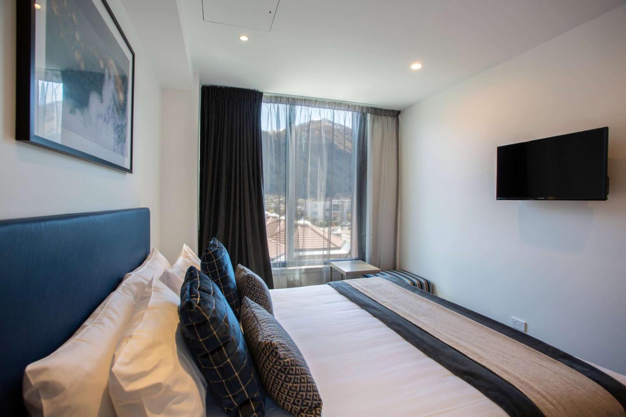 Ramada By Wyndham Queenstown Central エクステリア 写真