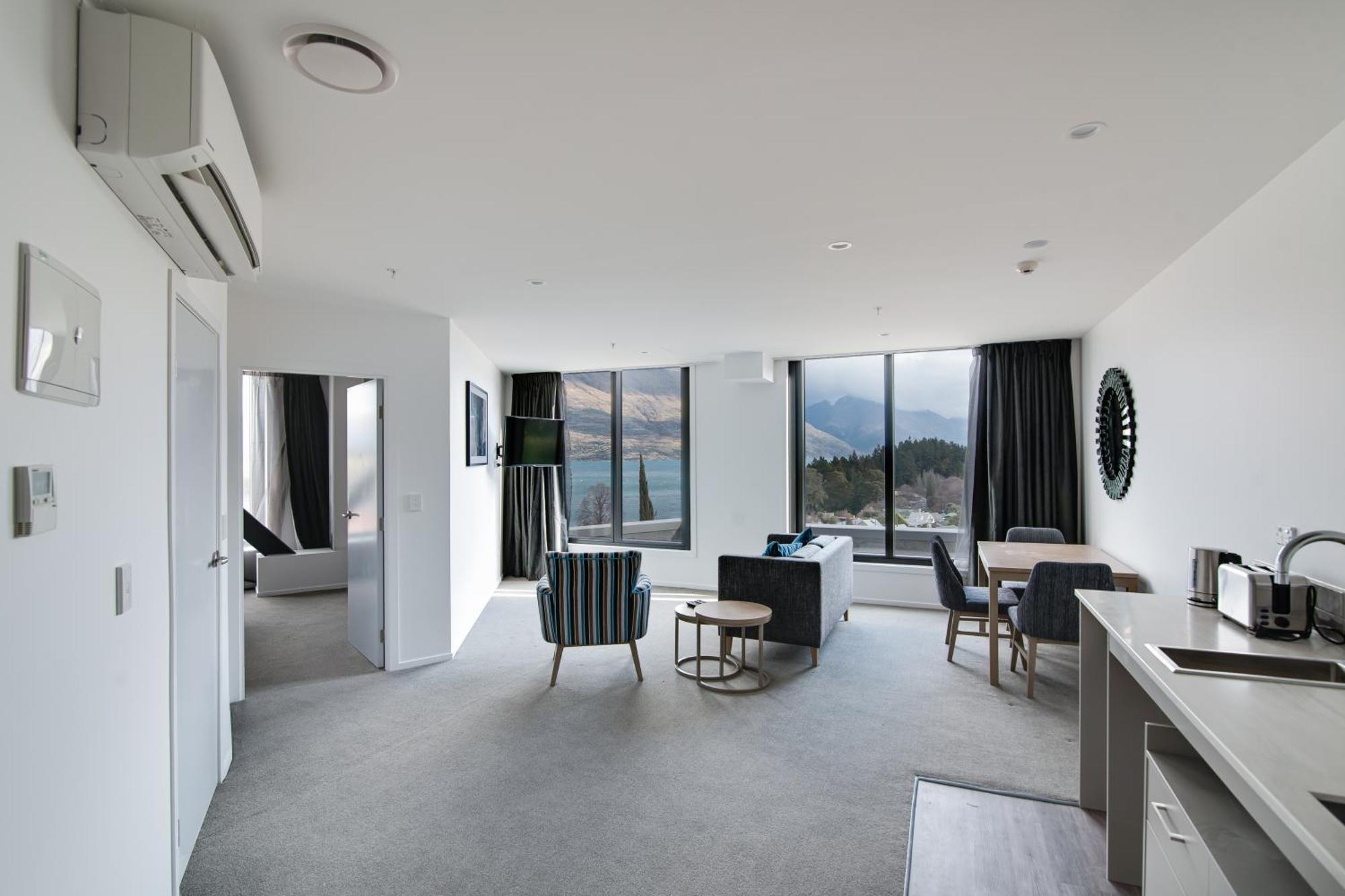 Ramada By Wyndham Queenstown Central エクステリア 写真